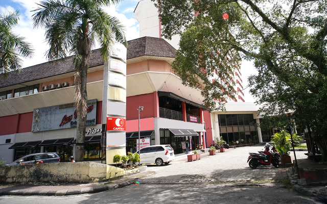 Benakutai Hotel and Apartemen