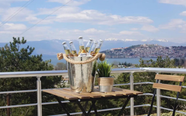 Villa Megdani