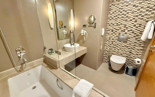 Warwick Champs-Elysées Paris