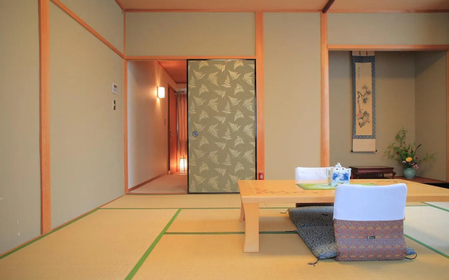 Kyoto Nanzenji Garden Ryokan Yachiyo Established in 1915