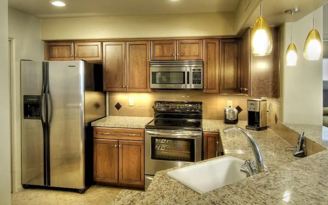 Casitas at Sabino Springs