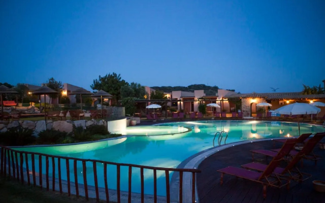 Sardinian-style Apartment Near Beach