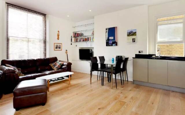 Notting Hill Flat with Terrace