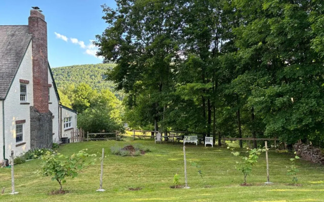 Georgian Garden Inn