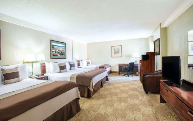 Ramada by Wyndham Denver Downtown