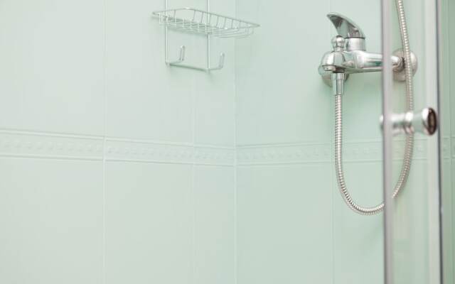 New Wood Studio Plaza la Merced