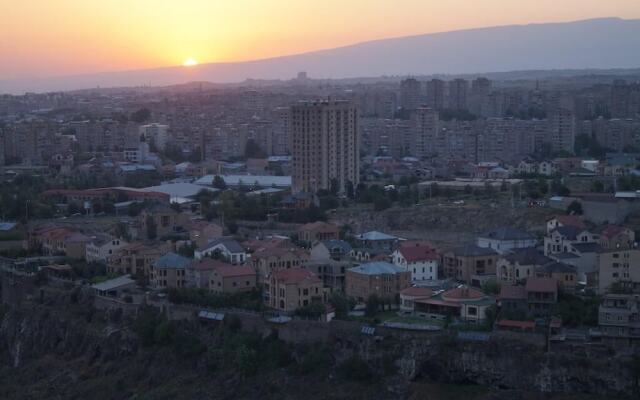 Отель Planet Yerevan