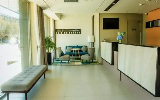 Homeinn Selected Hotel (Baoding Xiong'an New District County Government)