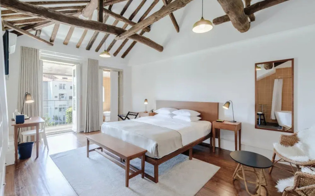 Oporto Collection Rosario- Luxury Suites