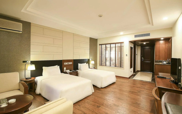 Sai Gon Ha Long Hotel