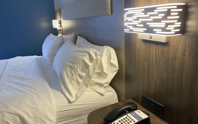 Holiday Inn Express Plymouth