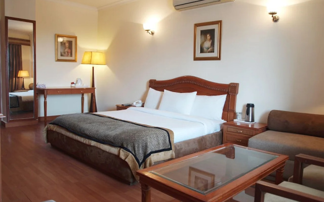 Hotel Bmk Grand By FabHotels