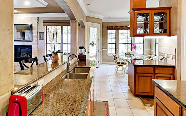 8413 Leander - 4 Br Home