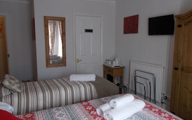 Twin Palms Guesthouse