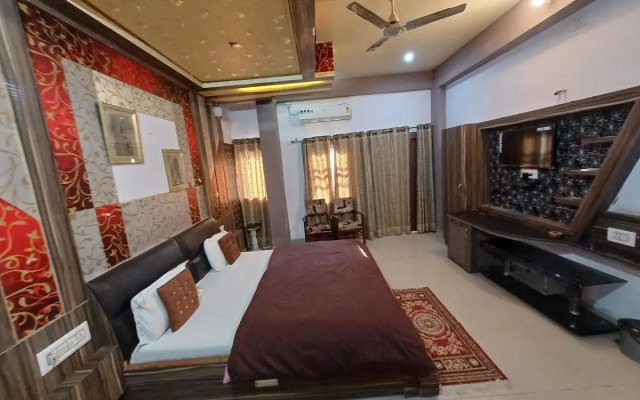 Pushkar Village Camp Resort