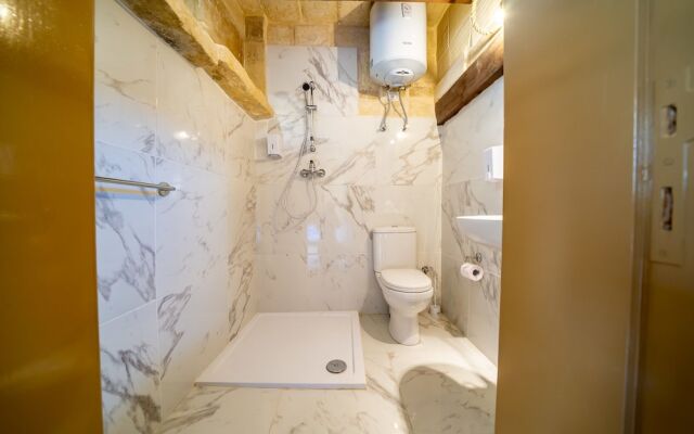 Ta' Pinu B&B