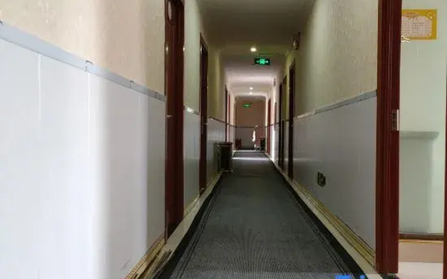 Luoyang Junkeyuan Hotel