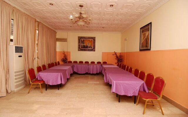 Kebbi Hotel