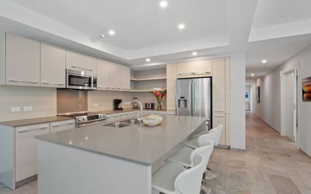 Elan at Ballena Beach