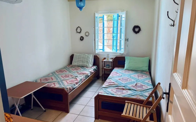 Stylish 2 Bd Escape Apt at Ornos Beach