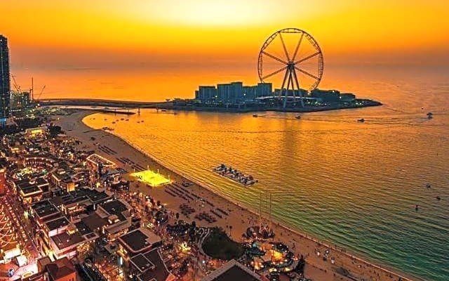 California Hostel Dubai Beach