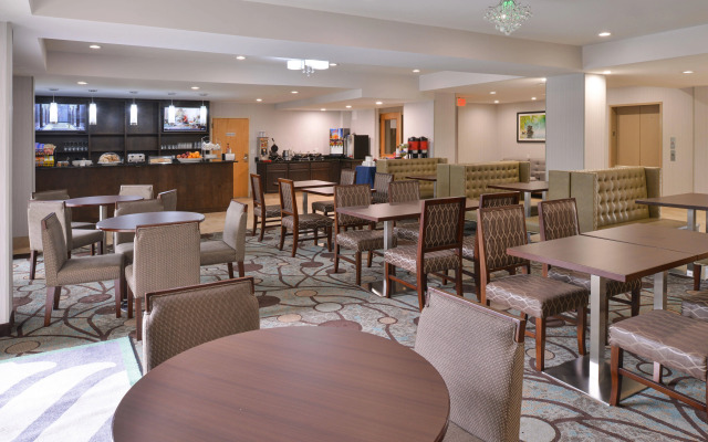 Hampton Inn Greenville Airport