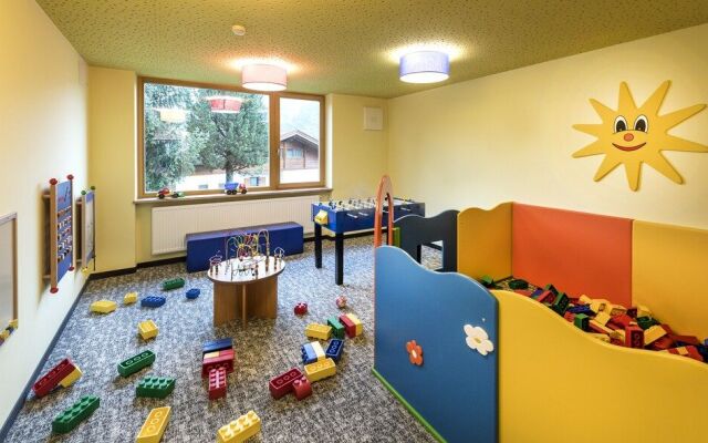 Martina Breakfast Lodge