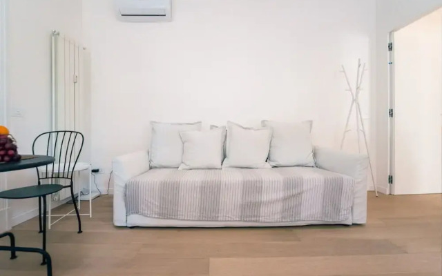 Alex Suite