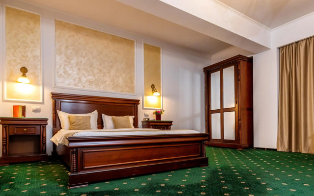 Victoria Hotel