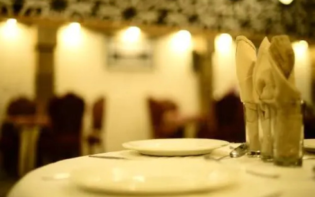 Hotel Aksa Srinagar