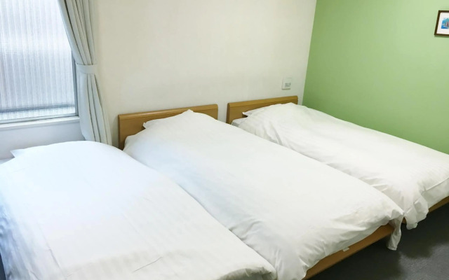 Shin-Okubo City Hotel