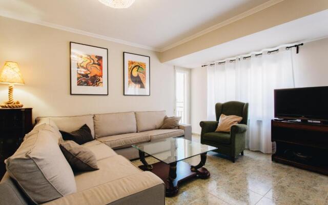 Exclusive 3 Bedroom Beach Apartment