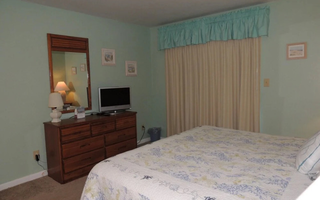 Summertree Village by Beach Vacations