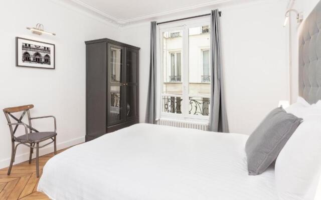 Luxury 4 Bedrooms Opera Lafayette II by Livinparis