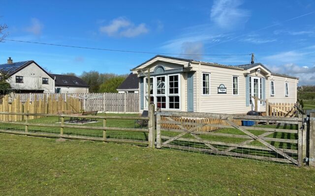 Beautiful 2-bed Chalet in Llanfairpwllgwyngyll
