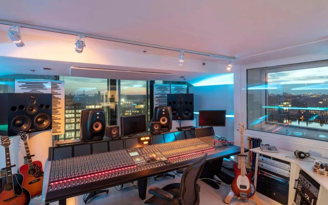 Отель nhow Berlin