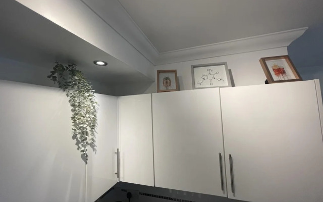 Modern 2 bed Apartment With sea Views