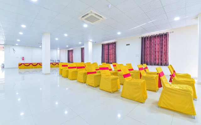 Fabhotel V Five