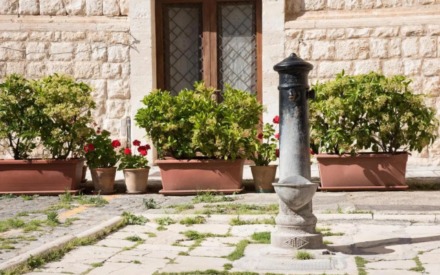 Piazza Duomo - Medieval Puglia's House