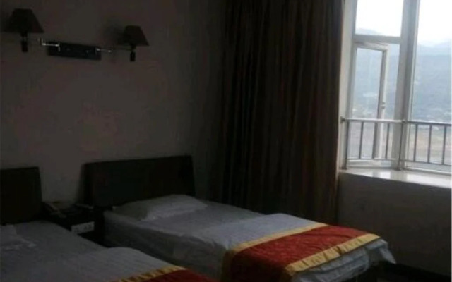 Yurui Business Hotel