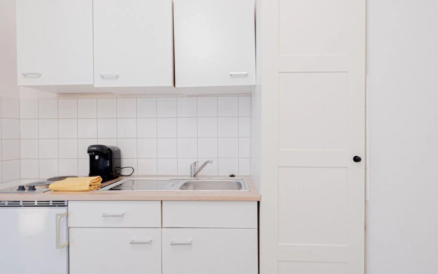 Relax Aachener Boardinghouse Main Train Station