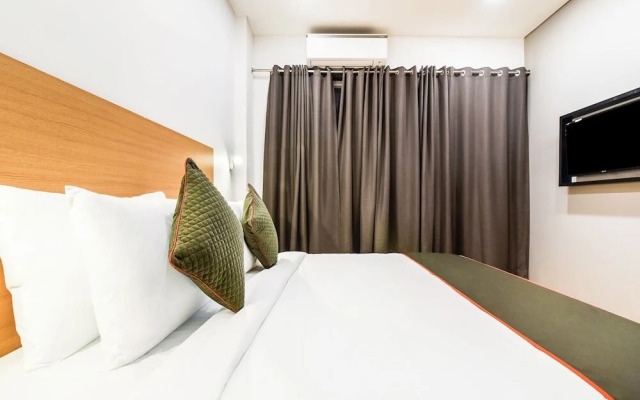 Hotel Saffron Gold