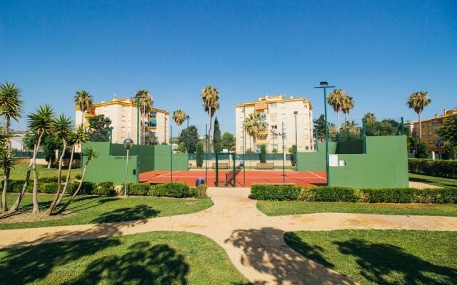 Espectacular residencial en 2ª linea Piscina/Tenis