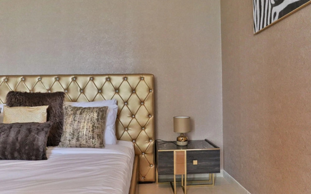 HiGuests - The Residences Tower 8