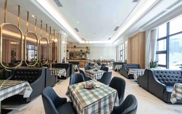 Vienna International Hotel (Zhongshan Lihe Plaza Xingzhong Road store)