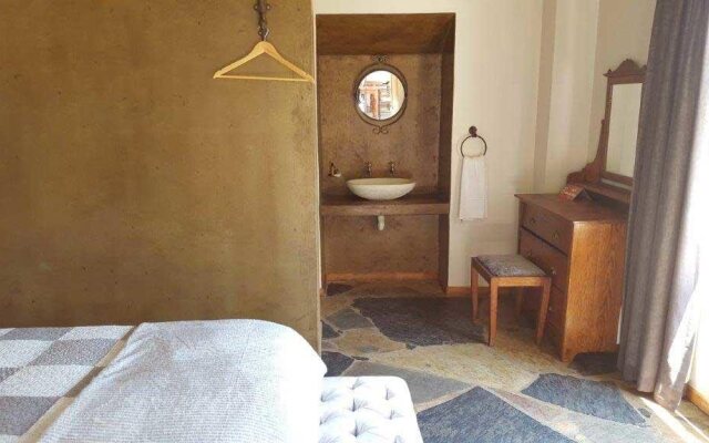 Fever Grove Guest House