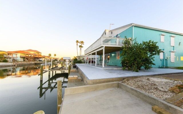 Dolphin Paradise