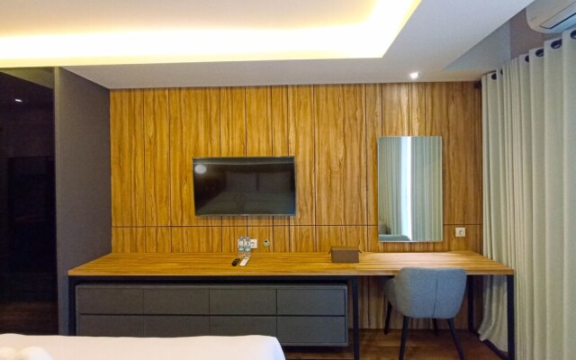 Cozy Studio Room At Mataram City Apartment