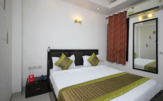 OYO 9030 Hotel Delhi Airport Plaza