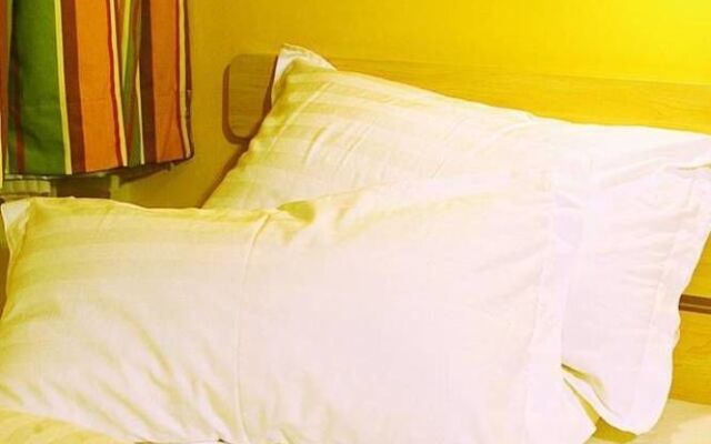 Weishi Hotel